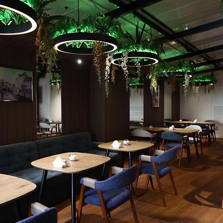 Graphica Tbilisi Hotel מראה חיצוני תמונה