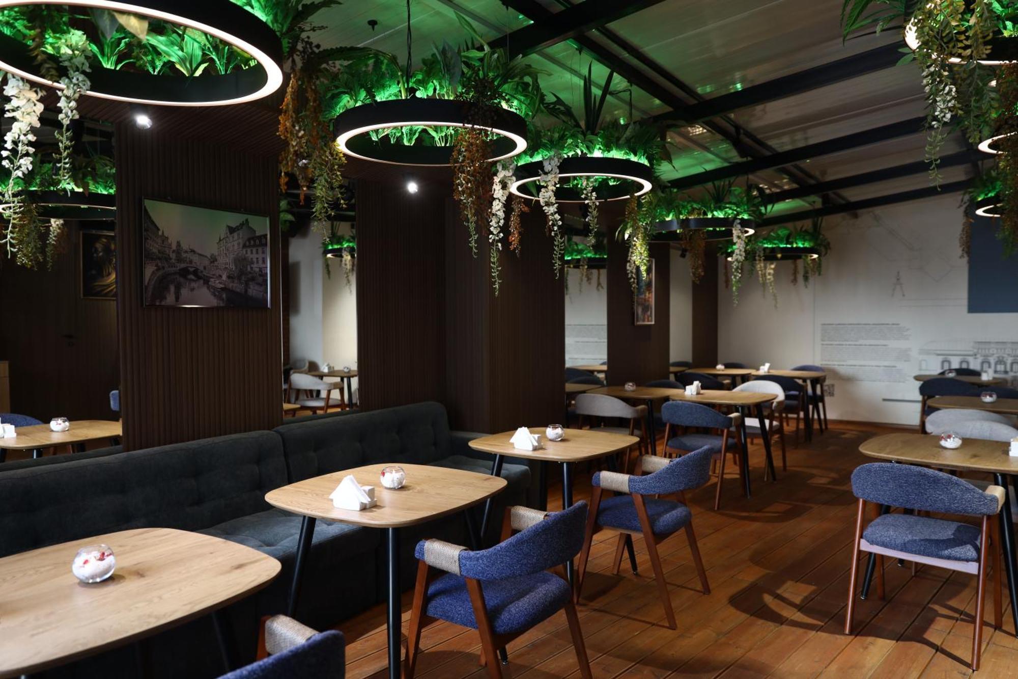 Graphica Tbilisi Hotel מראה חיצוני תמונה